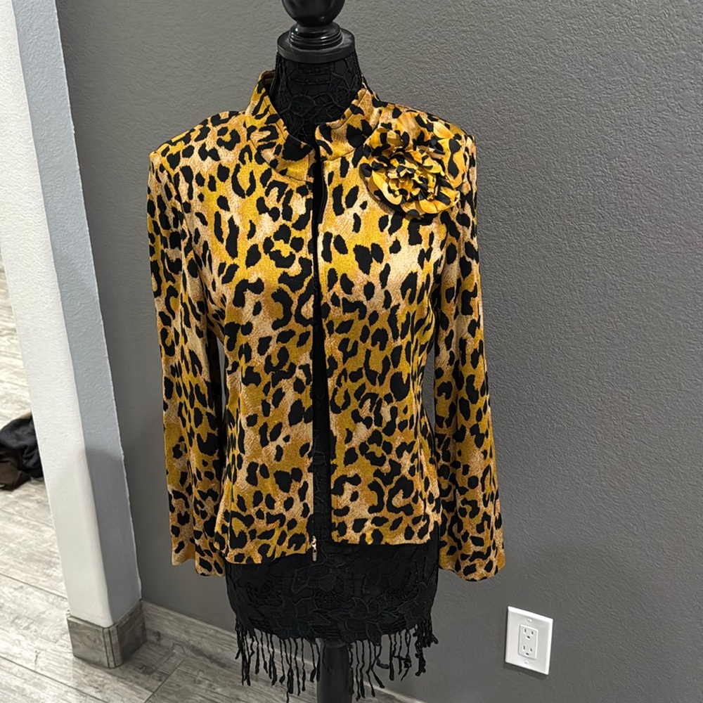 St John lightweight animal print jacket